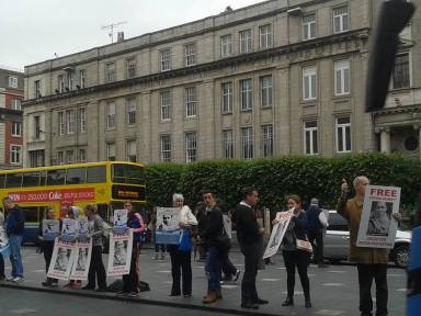 Free Steven Bennet centre island
