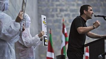 Otegi Speaking platform 2011