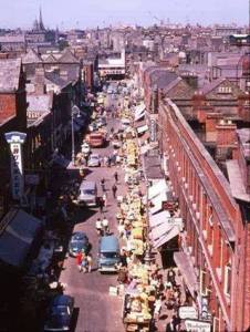 Aerial view of Moore Street in the days when the speculators and supermarkets had only just begun to reduce it (Photo from Internet)