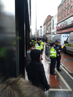  North Earl St. facing westward, Police and their vans (Photo D. Breatnach)